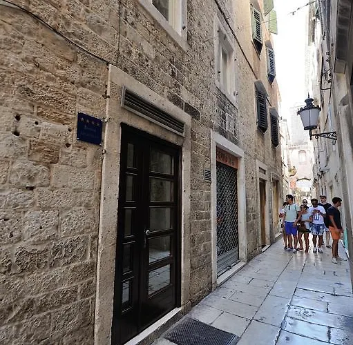 Apartment Desiderata Split