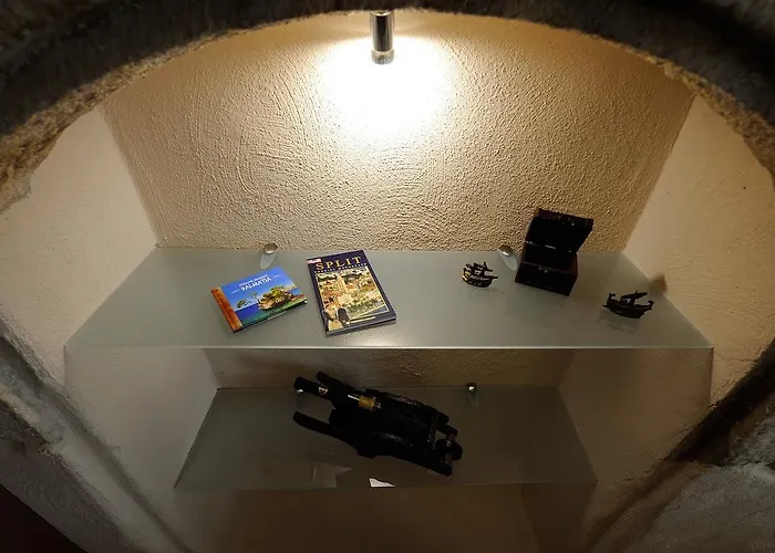 Desiderata Apartment *