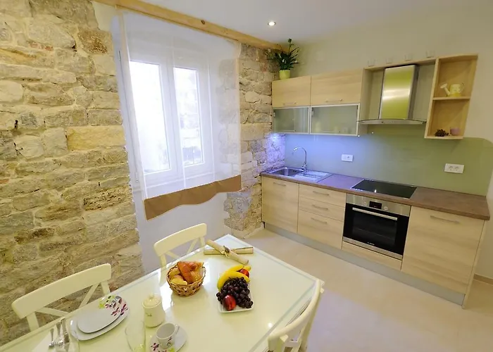 Apartment Desiderata Split